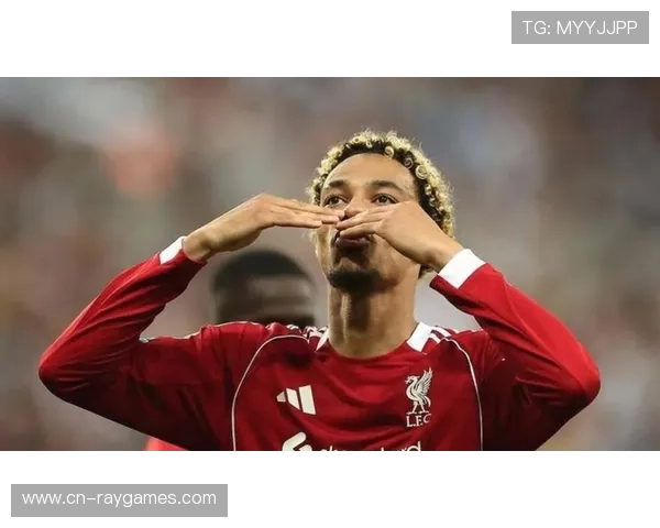 埃基蒂克空门顶偏瞬间，利物浦错失三分